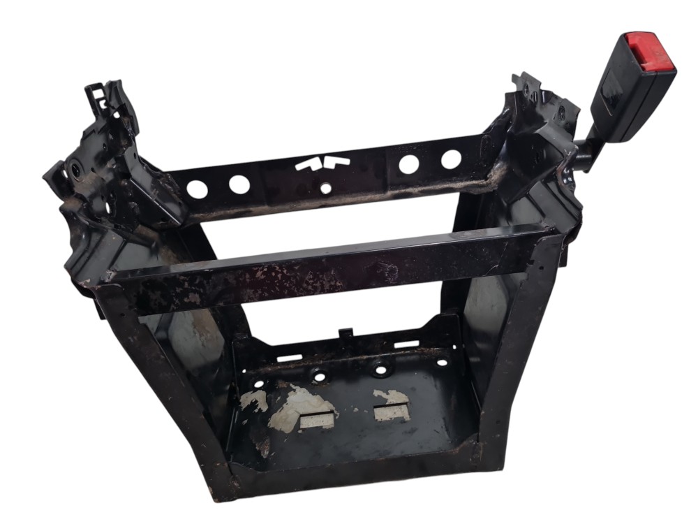 Base suporte banco esquerdo Mercedes Actros 2651 2022 3