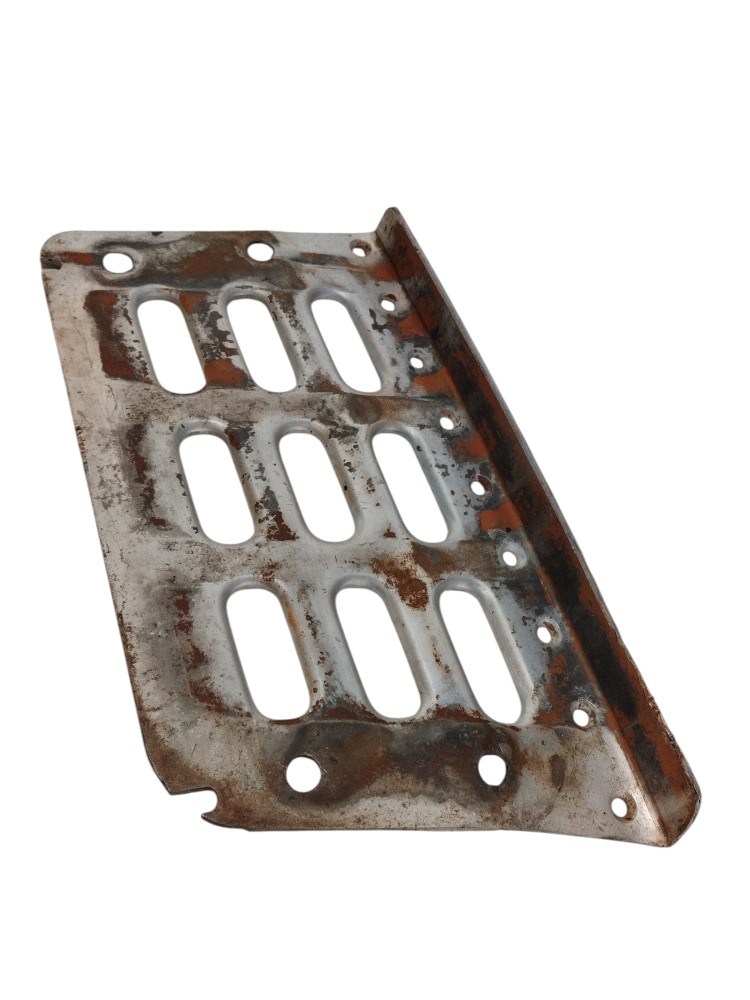 Chapa Pisante Estribo Esquerdo Volvo 2021 20360788 1