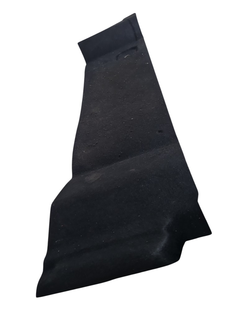 Isolamento acustico do porta malas audi e tron spb ano 2022 3