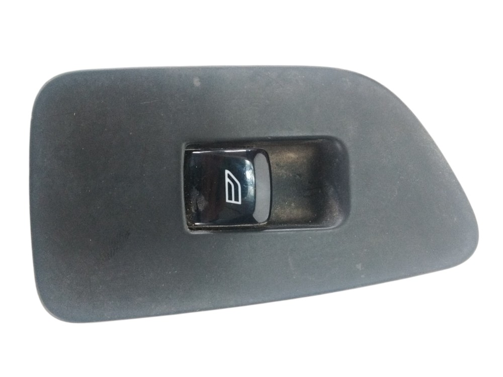 Botão Comando Vidrodianteira Direito Xc90 2017 31376458 8