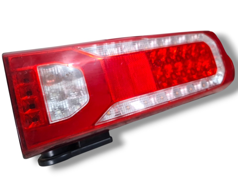 LanternaTraseira Led direita Actros 2651 DETALHE A0035443403