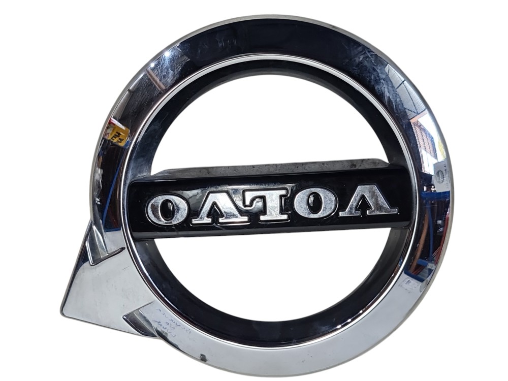 Emblema grade Volvo XC40 T5 2020 31833923 ORIGINAL 3