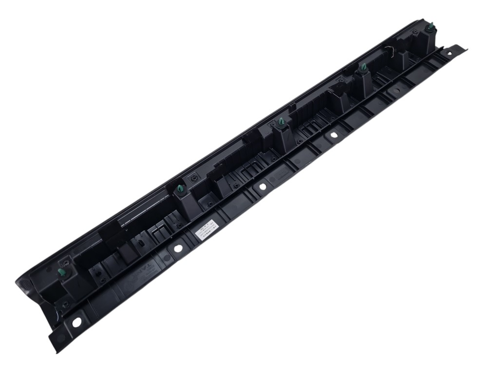 Soleira Inferior Porta Malas Gwm Tank 300 2025 2026 Original Preto 4