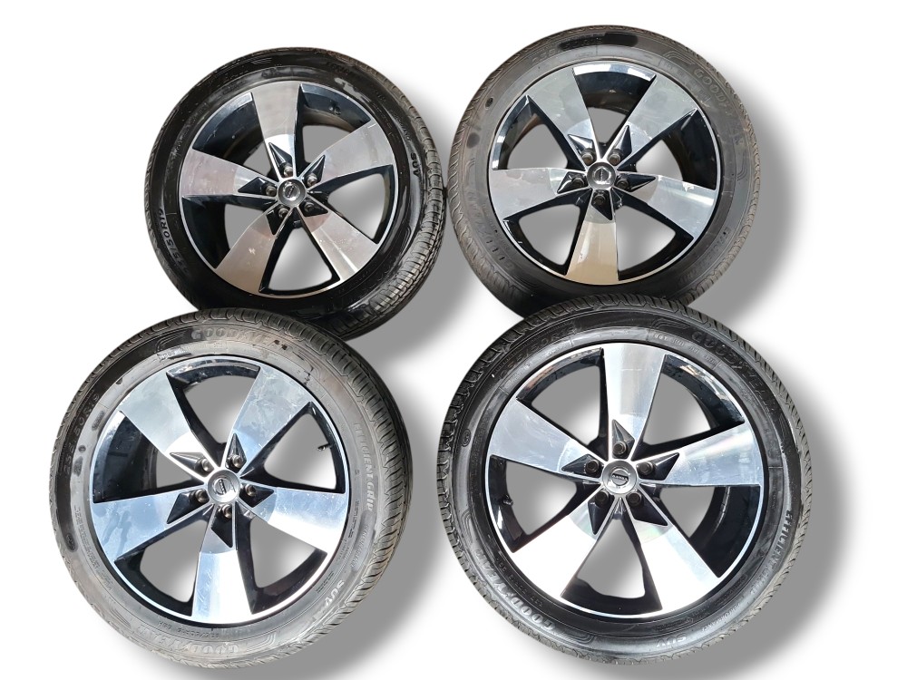 Un. Roda C Pneu 235/50r19 Aro 19 Xc40 T5 2020 31471554 1