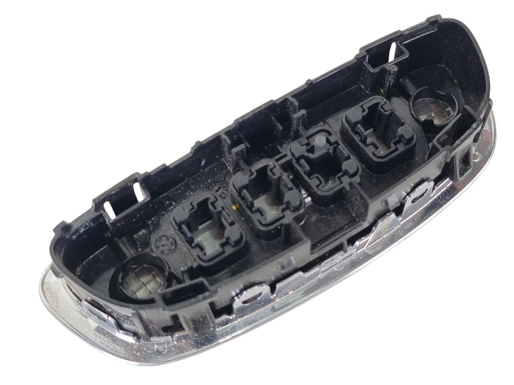 Moldura Comando Teto Luz Cortesia Volvo Xc90 D5 2017 6
