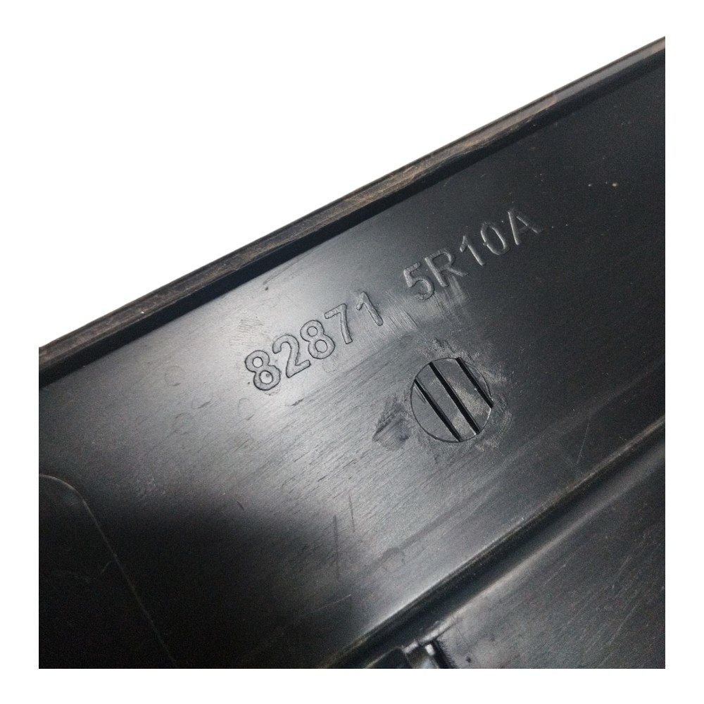 Aplique Porta Traseira Esquerda Nissan Kicks 2024 Original Preto 5