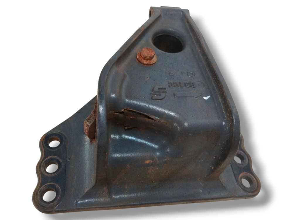 Suporte Mola Caminhão Volvo Vm 330 2021 031cc 7010027 Usado 1