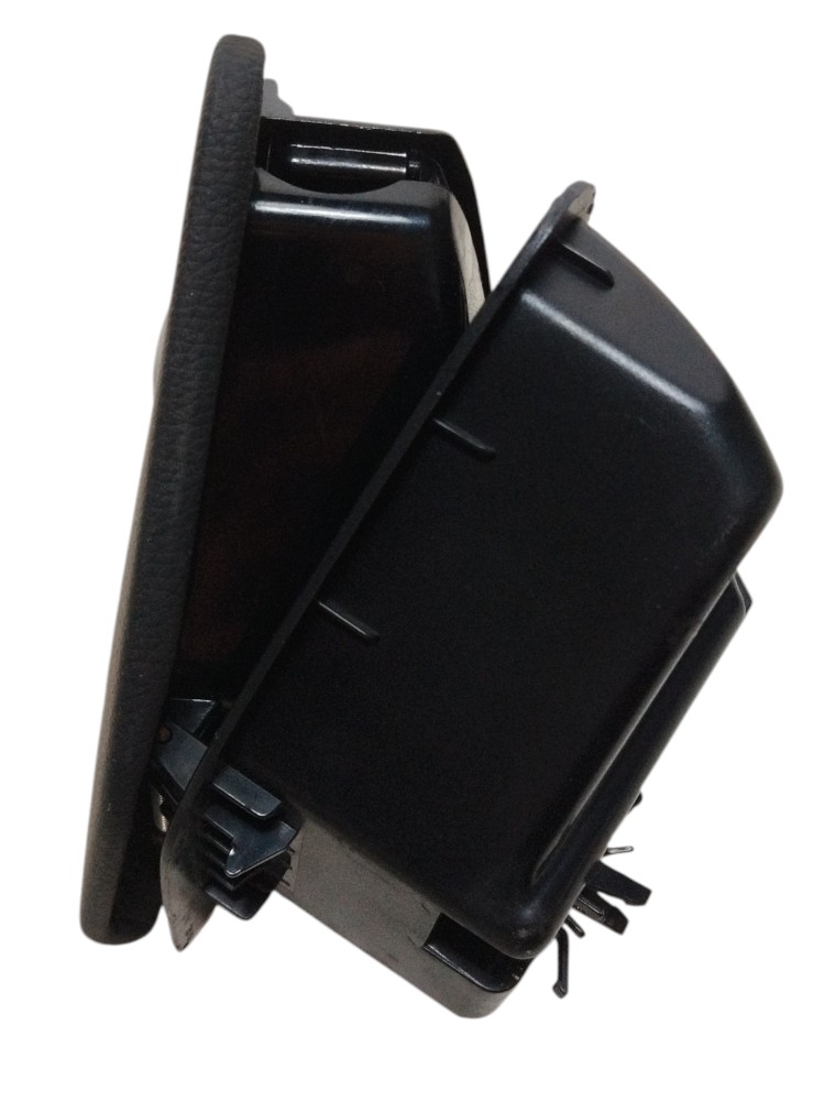 Cinzeiro Porta Direito Traseira Mercedes Cls 500 2005 7