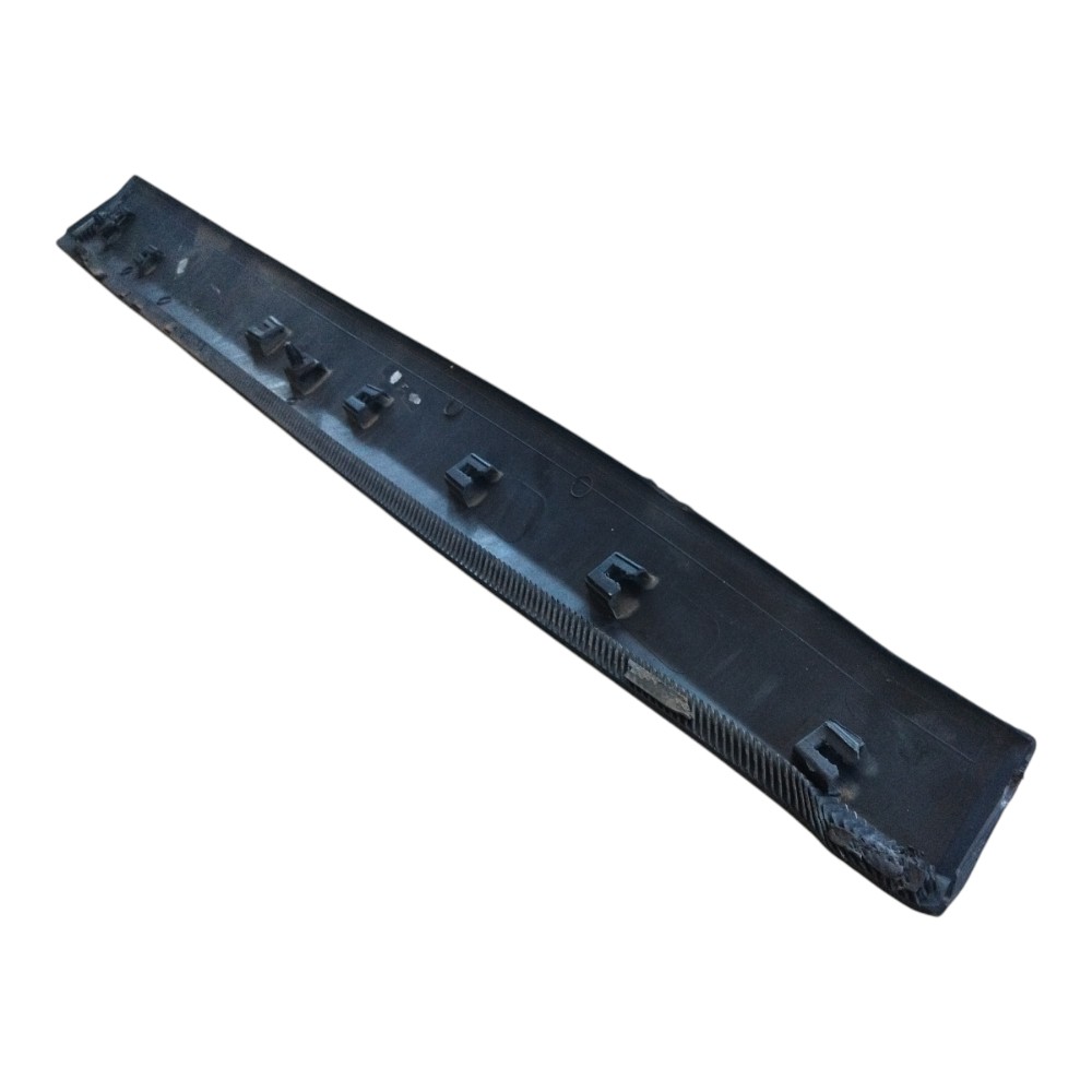 Friso Porta Dianteira Direita Jeep Compass T270 2023 Detalhe 4