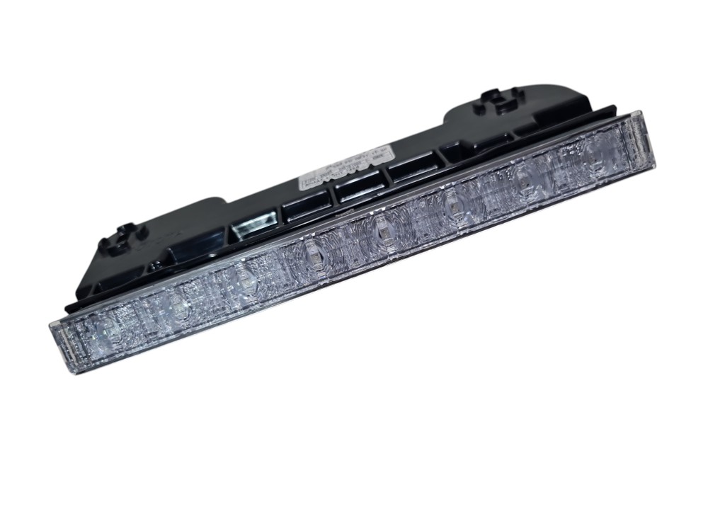 Luz de freio Toyota corolla cross ano 2021 2022 original