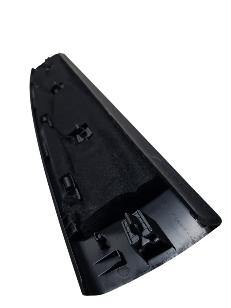 Moldura interna porta malas audi etron spb ano 2022 original 5