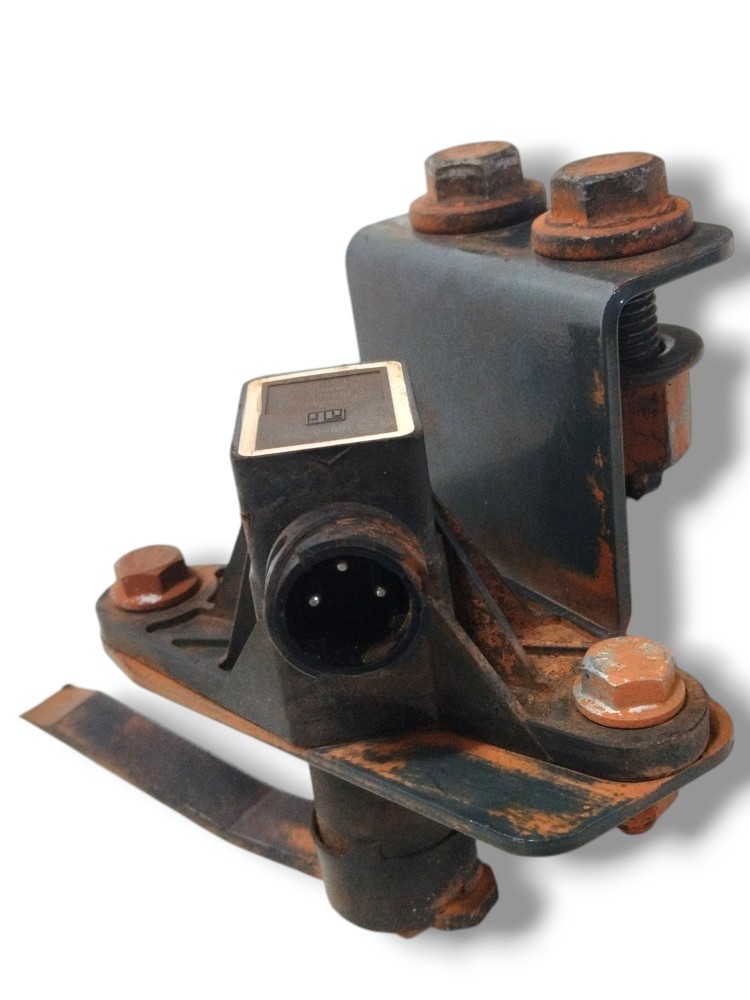 Sensor Nível Altura Com Um Suporte Volvo Vm330 2021 22194741
