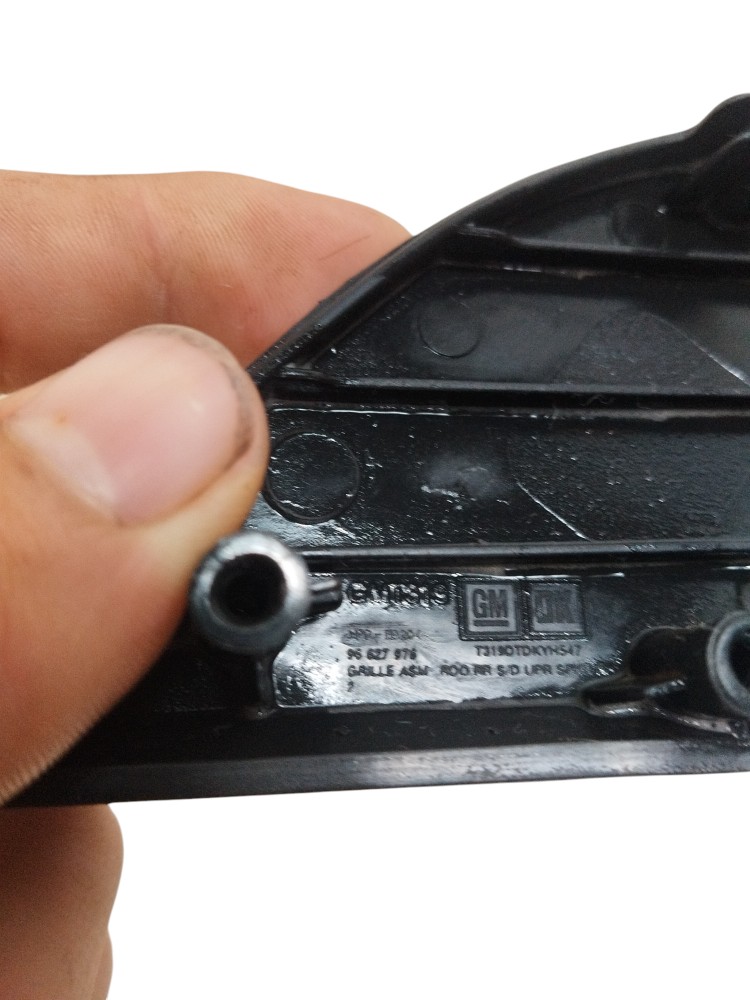 Moldura do tweeter traseiro Chevrolet Captiva ORIGINAL GM 6
