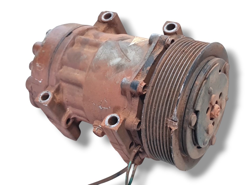 Compressor ar condicionado Mercedes Actros 2651 2022 DETALHE