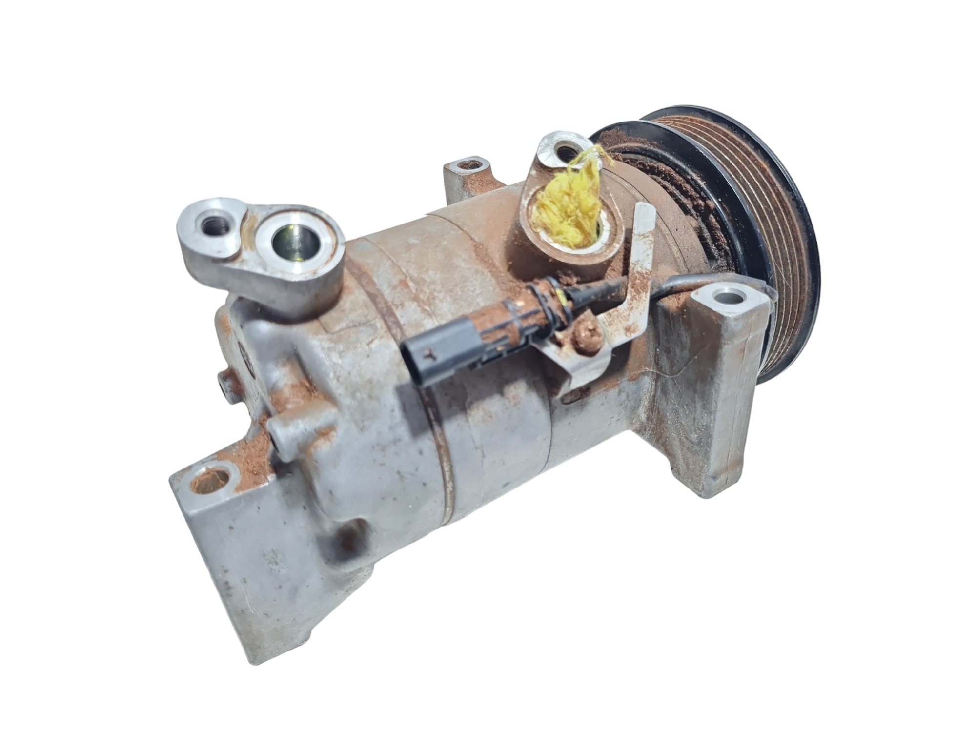 Compressor Ar Condicionado Chevrolet Tracker 2022 3