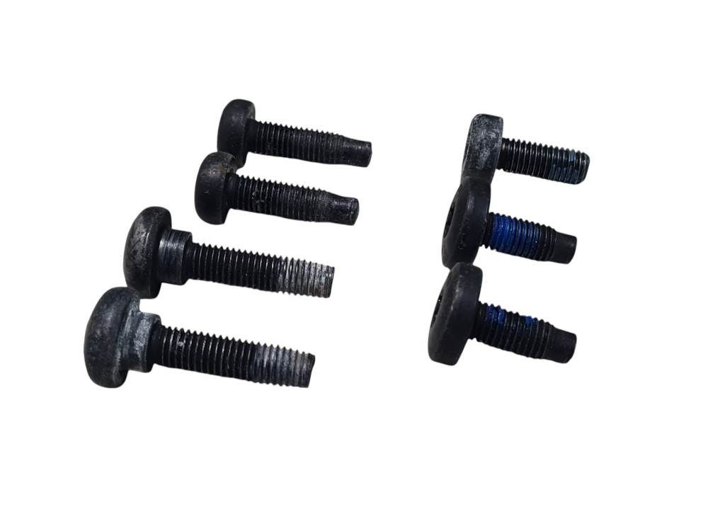 Parafusos fixaçao cinto de segurança ford new fiesta 2014 2