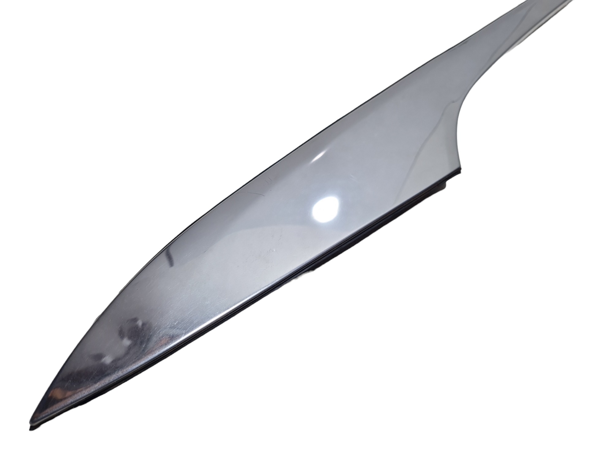 Friso Moldura Traseira Direita Chery Tiggo 8 2022 609000073 2