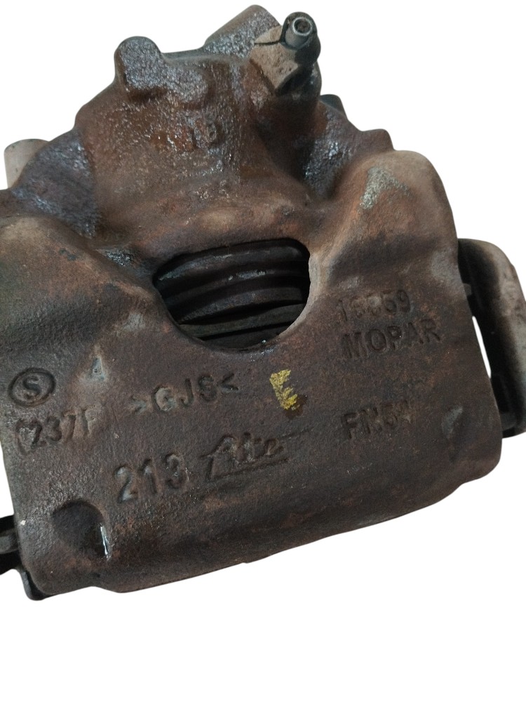 Pinça de freio dianteiro esquerdo Fiat Fiorino 2021 ORIGINAL 2