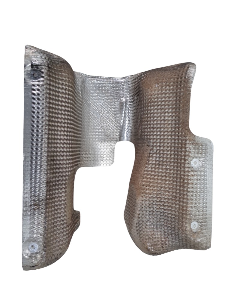 Defletor calor escape assoalho Mercedes Classe C 230 2002 3