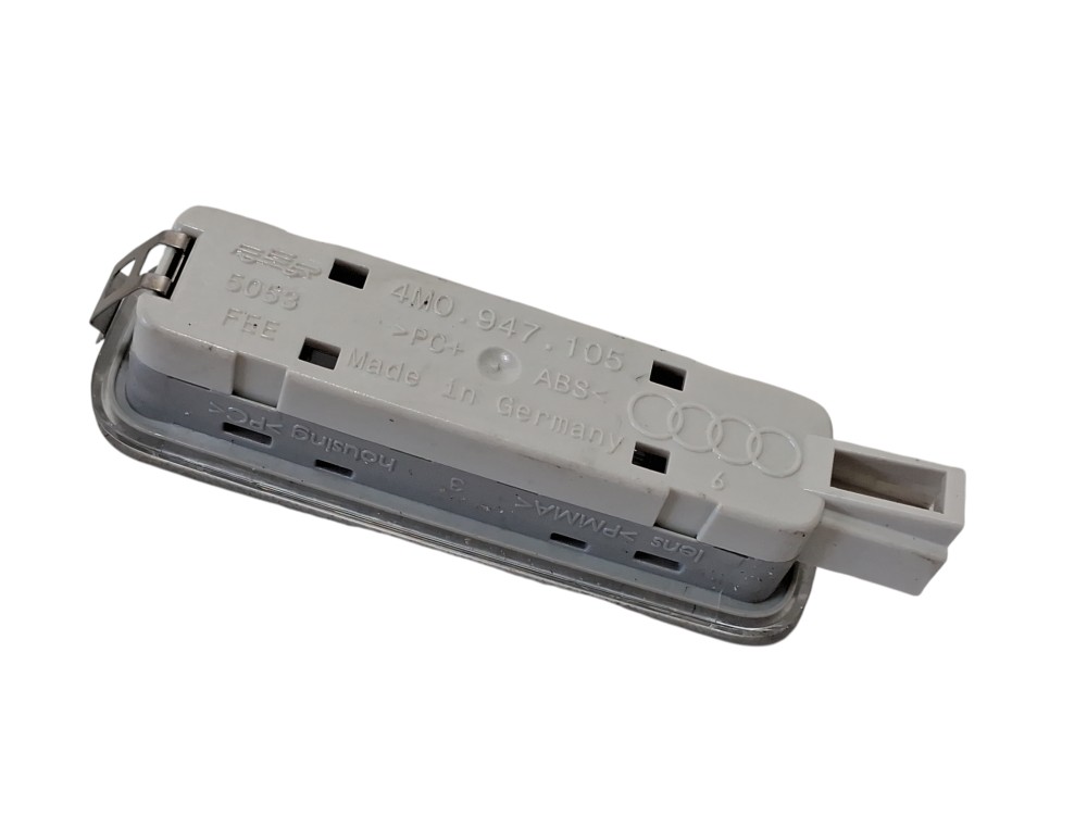 Luz Cortesia Quebra Sol Audi E tron SPB 2022 4M0947105 6
