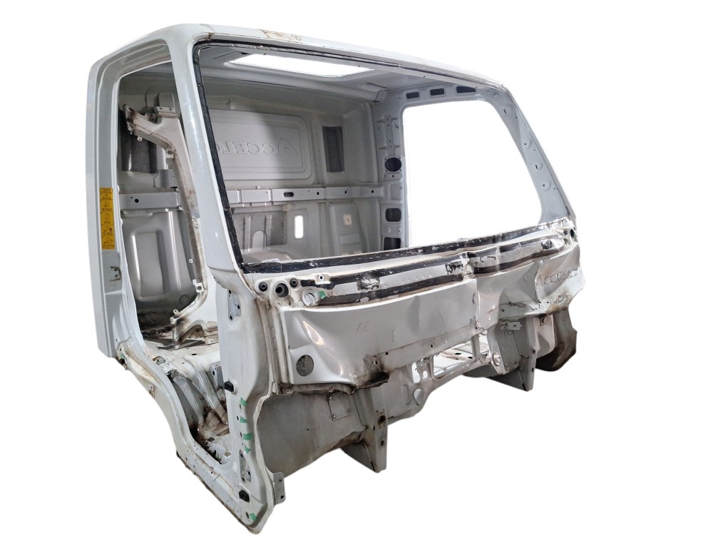 Cabine Leito Mercedes Benz Accelo 815 915 1016 apenas lata