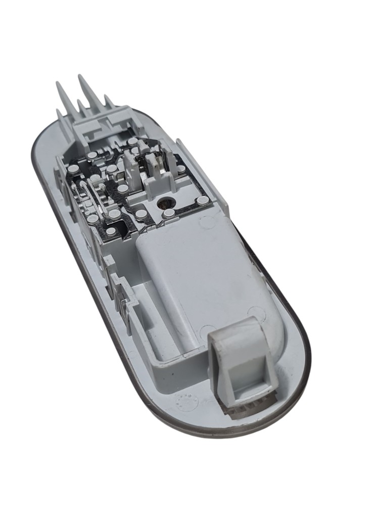 Luz cortesia teto Renault logan zen10mt ano 2013 original 5