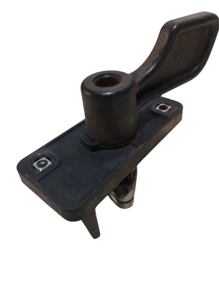 Maçaneta externa porta tampa traseira Fiat Fiorino 2021 1