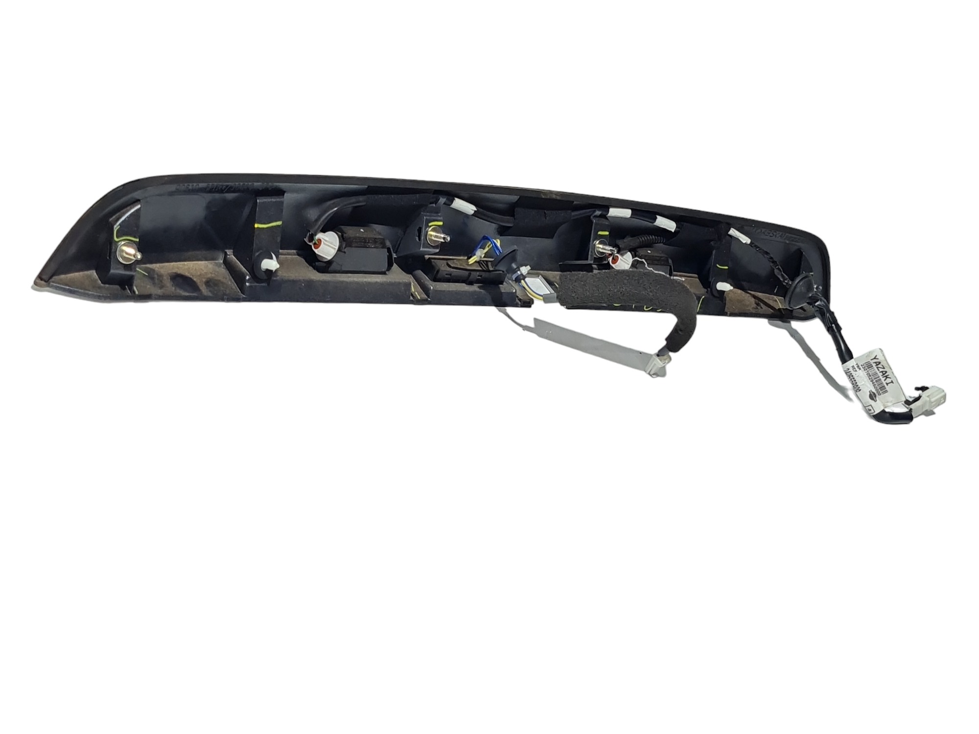 Moldura Luz Placa Traseira Nissan Kicks 2024 Cinza 4