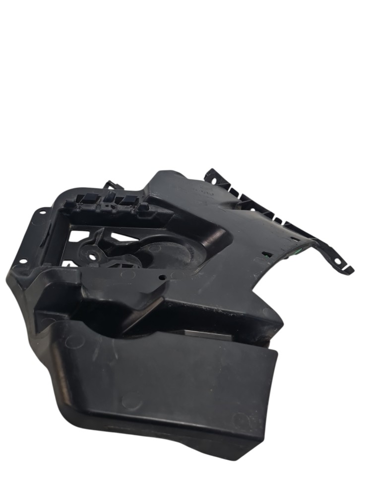 Suporte De Montagem Para-choque Traseiro Volvo V40 Direito 3