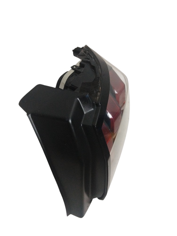 Lanterna traseira Direita do Peugeot 208 2022 ORIGINAL 5