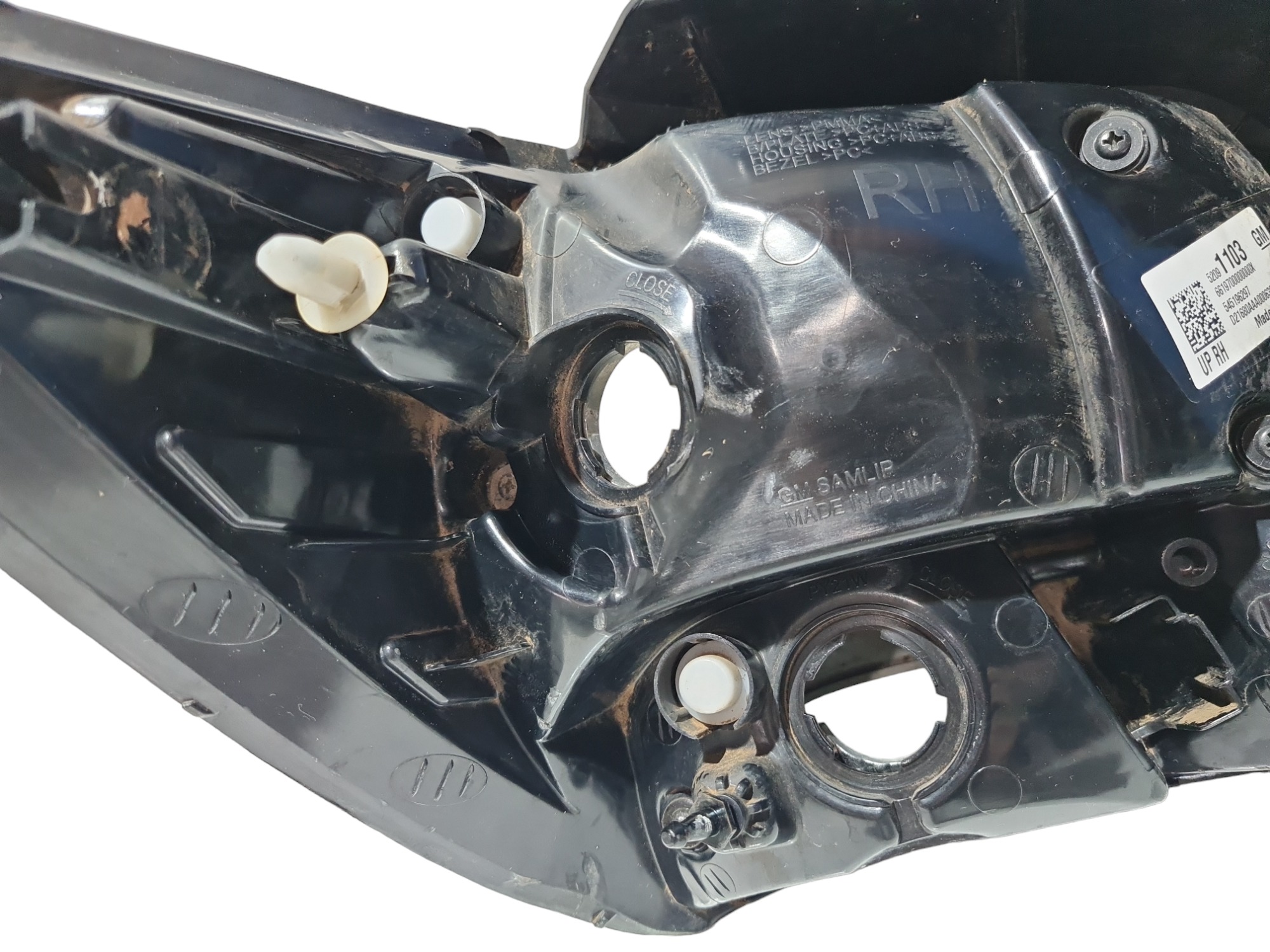 Farol Traseiro Direito Com Detalhe Chevrolet Onix  Esquerdo Vermelho 5