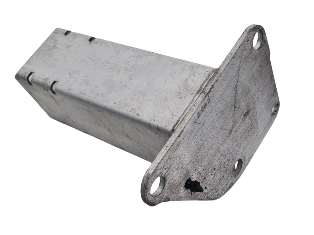 Suporte Longarina Esquerda Jeep Commander 2022 2023 4