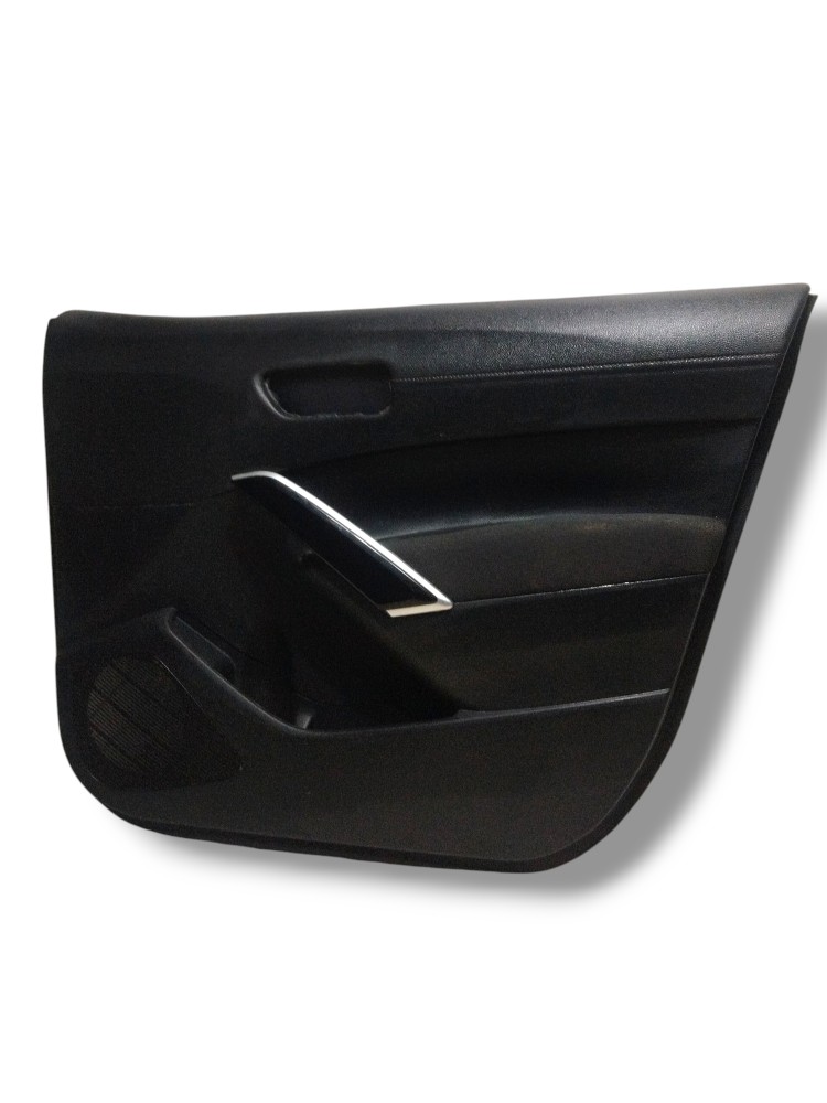 Forro de porta Dianteira direita Toyota Corolla Cross 2025