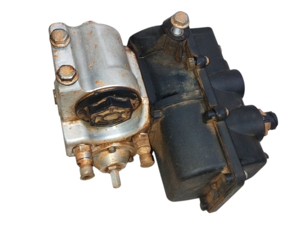 Bomba Injetora Arla Mercedes Actros2651 2022 A0001401578 3