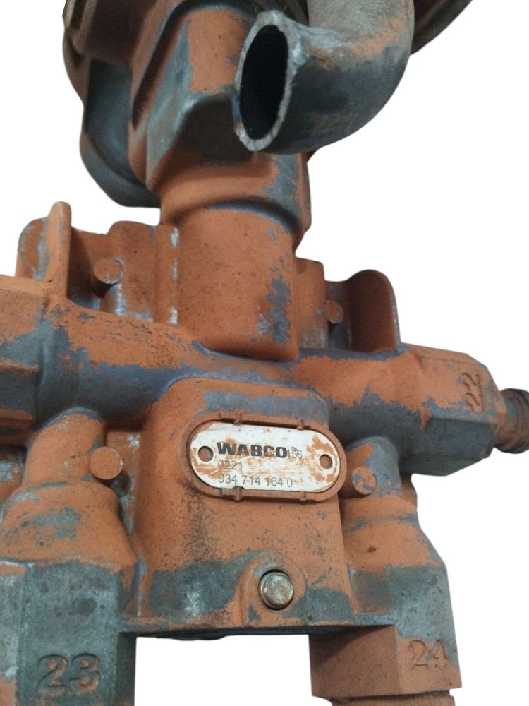 Válvula APU Com Secador Volvo Vm330 2021 22807308 4324151400 7
