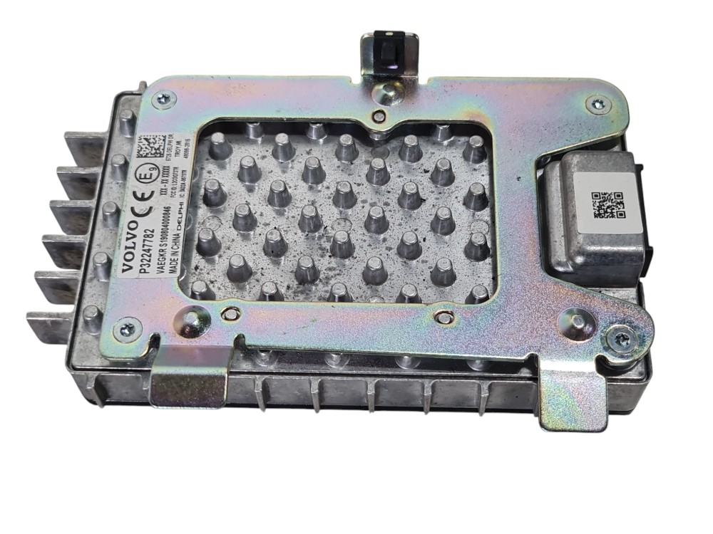 Modulo carregador indução Volvo XC40 T5 2020 32247782 3