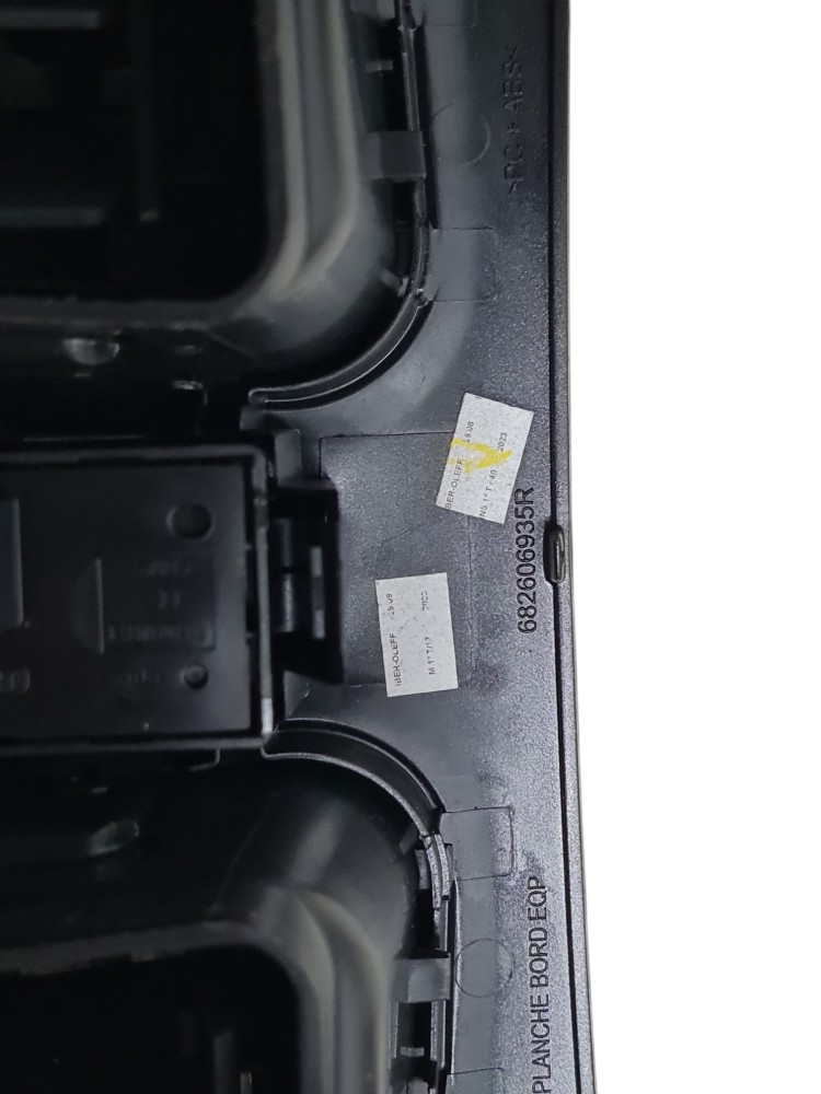 Moldura painel acabamento central Renault logan ano 2013 4