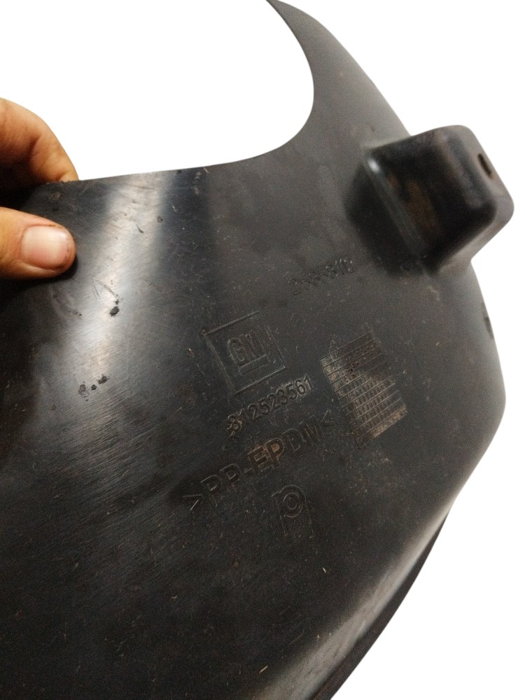 Parabarro dianteiro da Chevrolet Captiva 2009 ORIGINAL GM 6