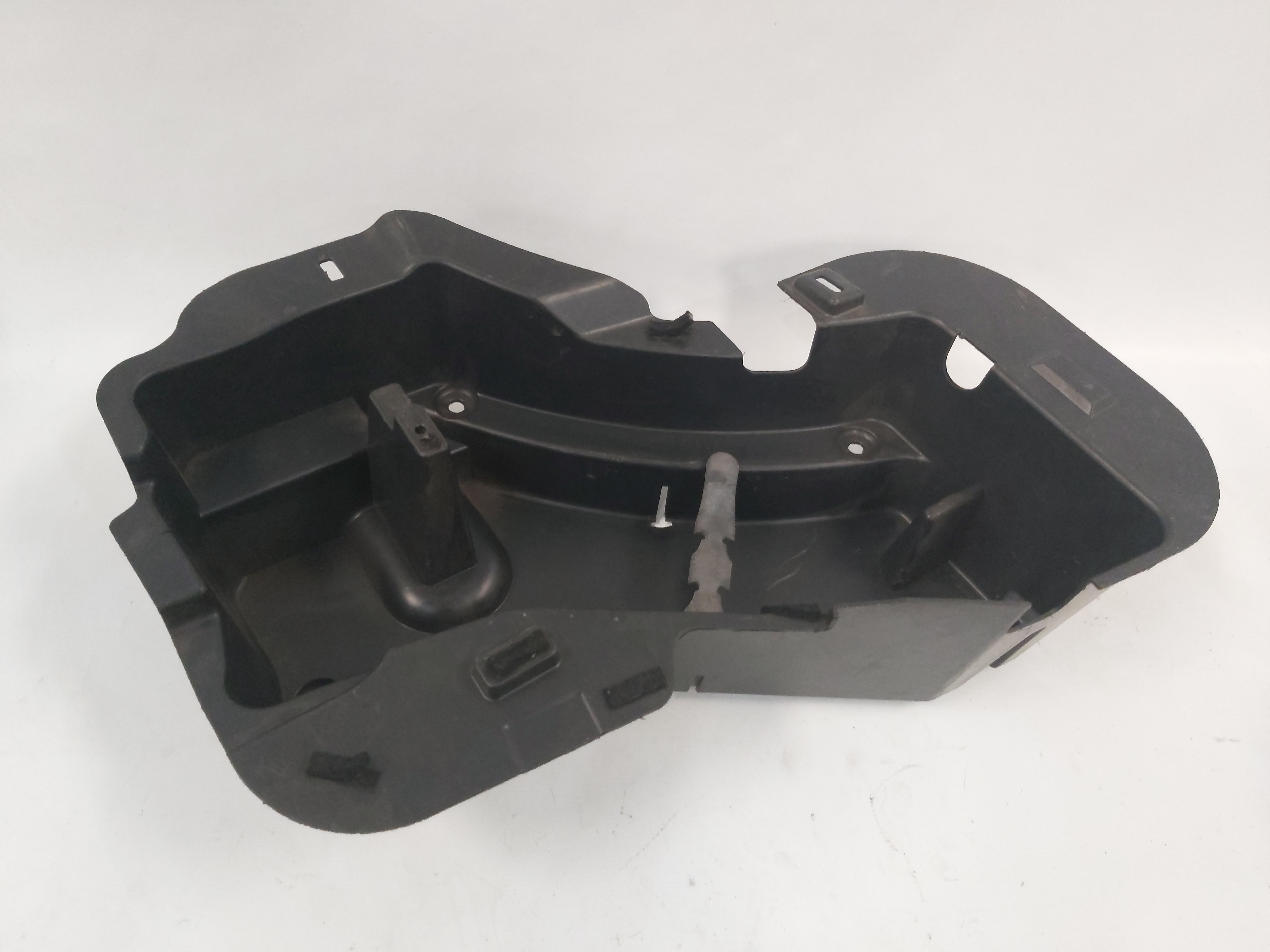 Caixa De Ferramentas Porta Malas Vw Tiguan 5n0012115c