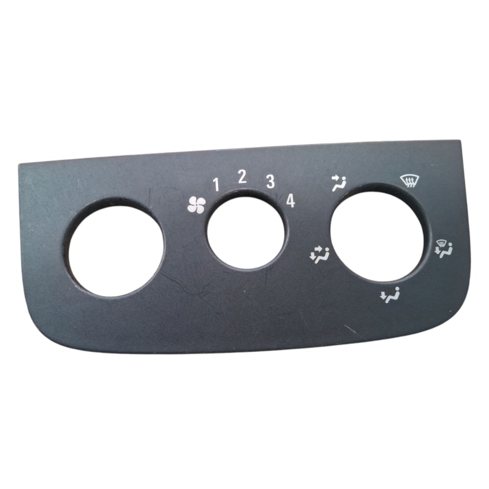 Moldura Controle Ventilação S/ Ar Gm Corsa Montana 93360516