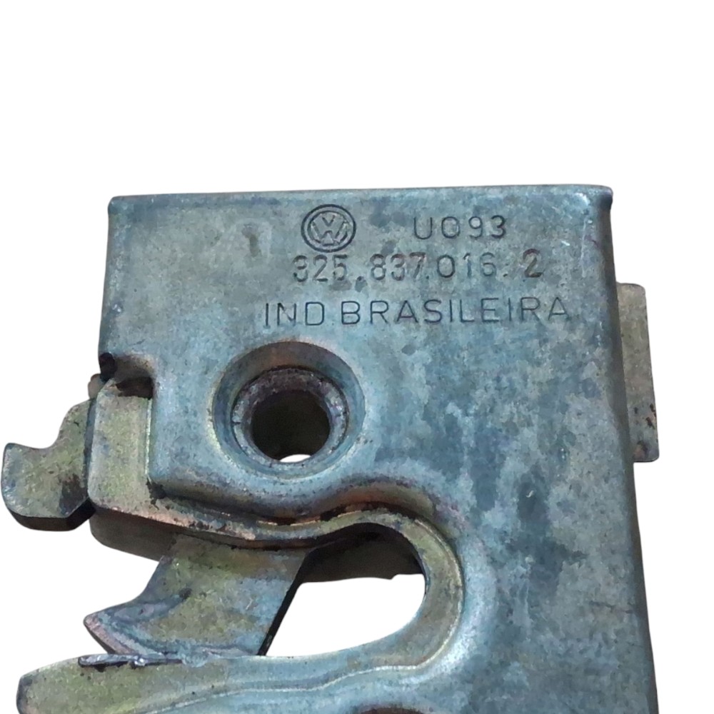 Fechadura Porta Dianteira Direita Santana 91 96 99 2000 2006 2