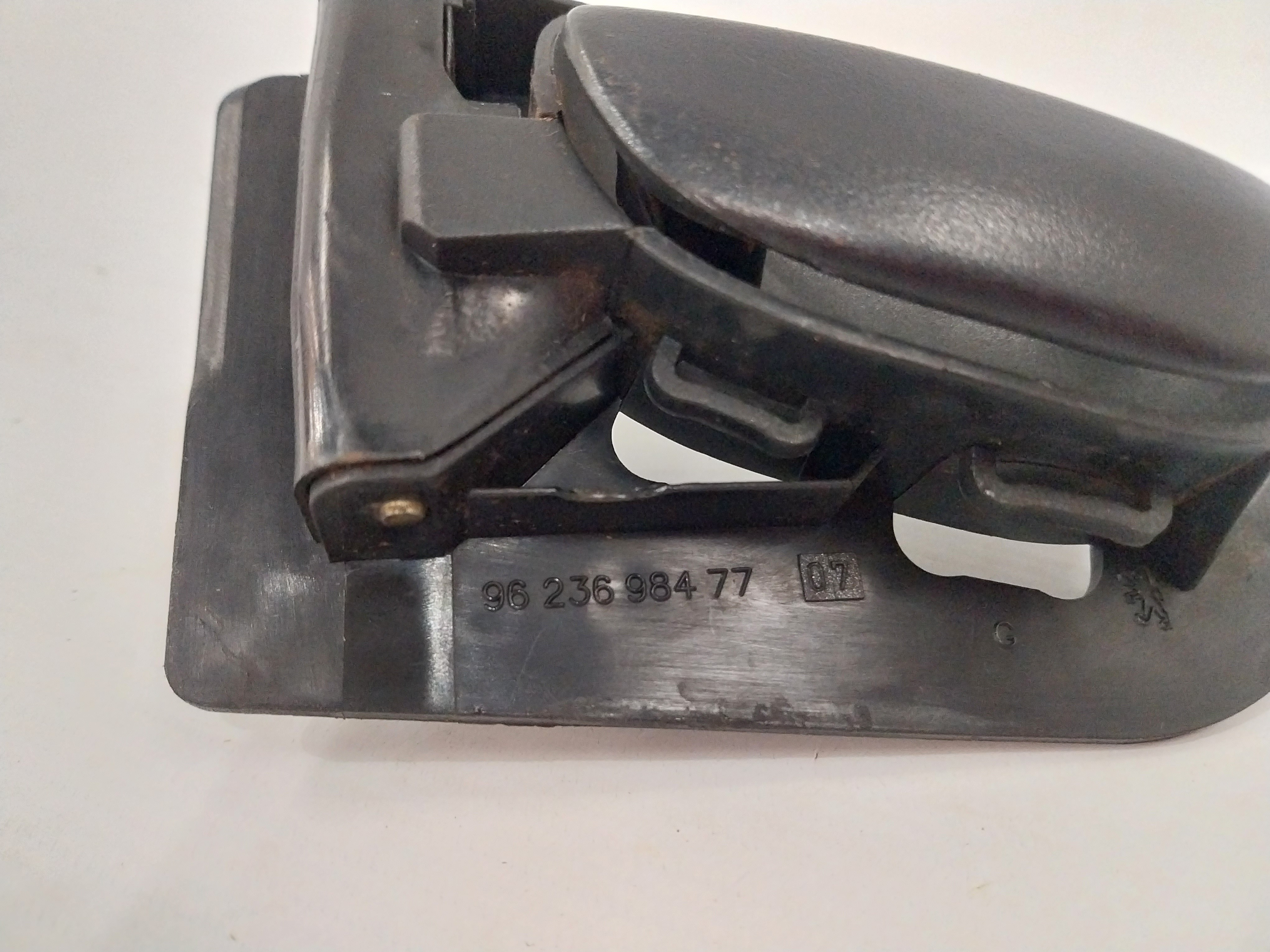 Maçaneta Interna Esquerdo Peugeot 206 207 2005 2010 2012 Preto Traseira 7