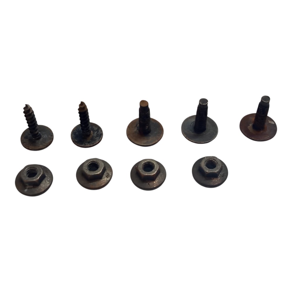 Parafusos Parachoque Traseiro Peugeot 206 99 2002 2003 2008 3