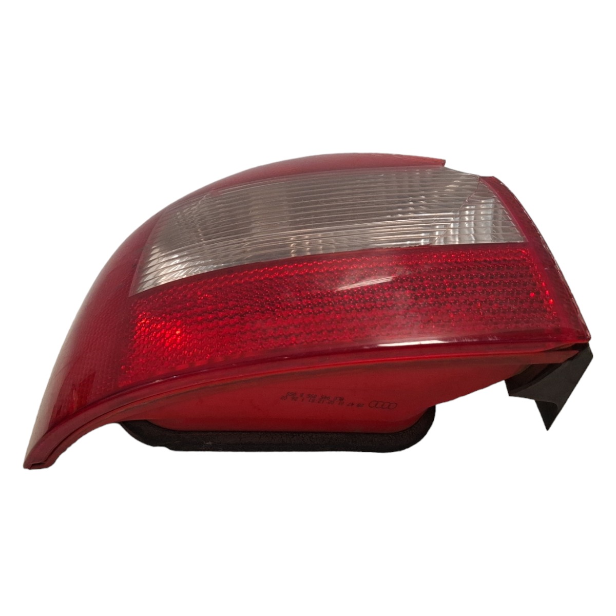 Lanterna Traseira Esquerda Audi A3 97 98 2001 A 2019 Detalhe Esquerdo Bicolor 5