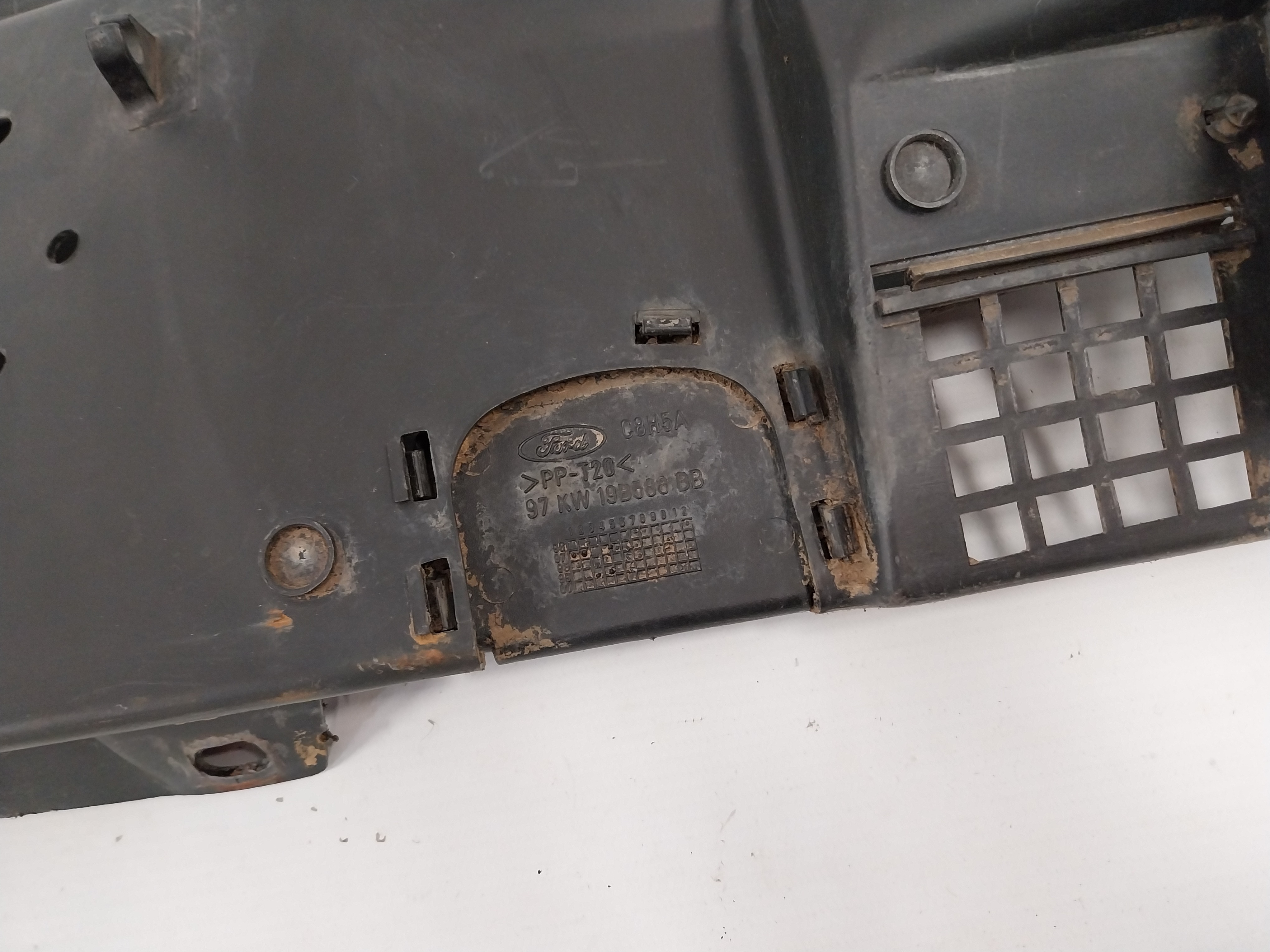 Acabamento Motor Limpador Ford Ka 99 2000 2001 2002 2003 9
