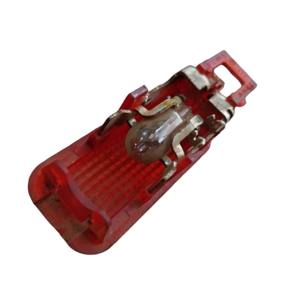 Luz Cortesia Vermelha Porta Dian Direita Audi A3 97 99 2006 2