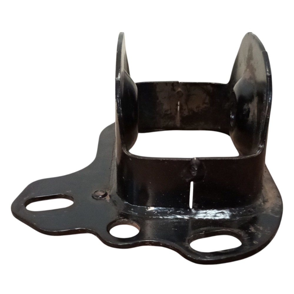 Suporte Esquerdo Eixo Traseiro Bmw E46 330 99 2000 2001 2005 5