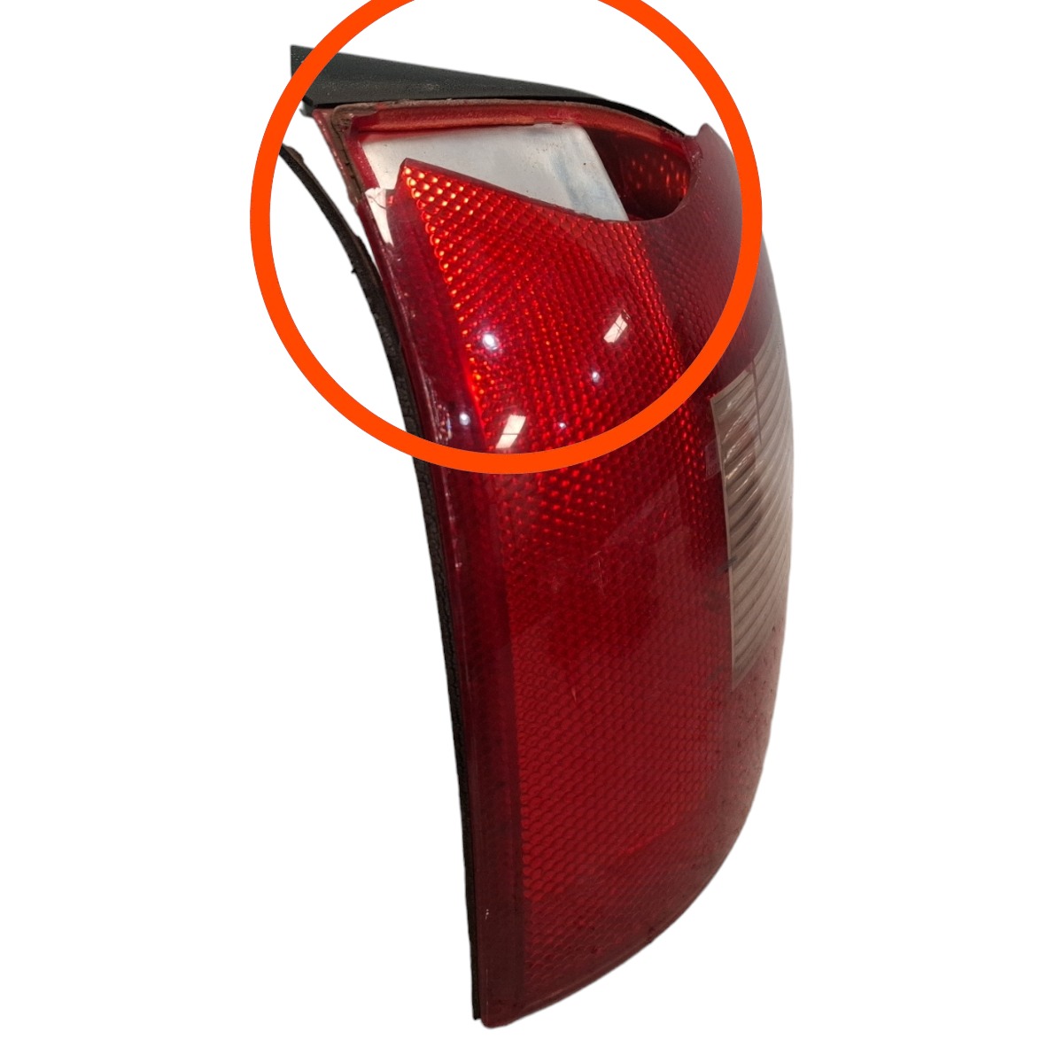 Lanterna Traseira Esquerda Audi A3 97 98 2001 A 2019 Detalhe Esquerdo Bicolor 3
