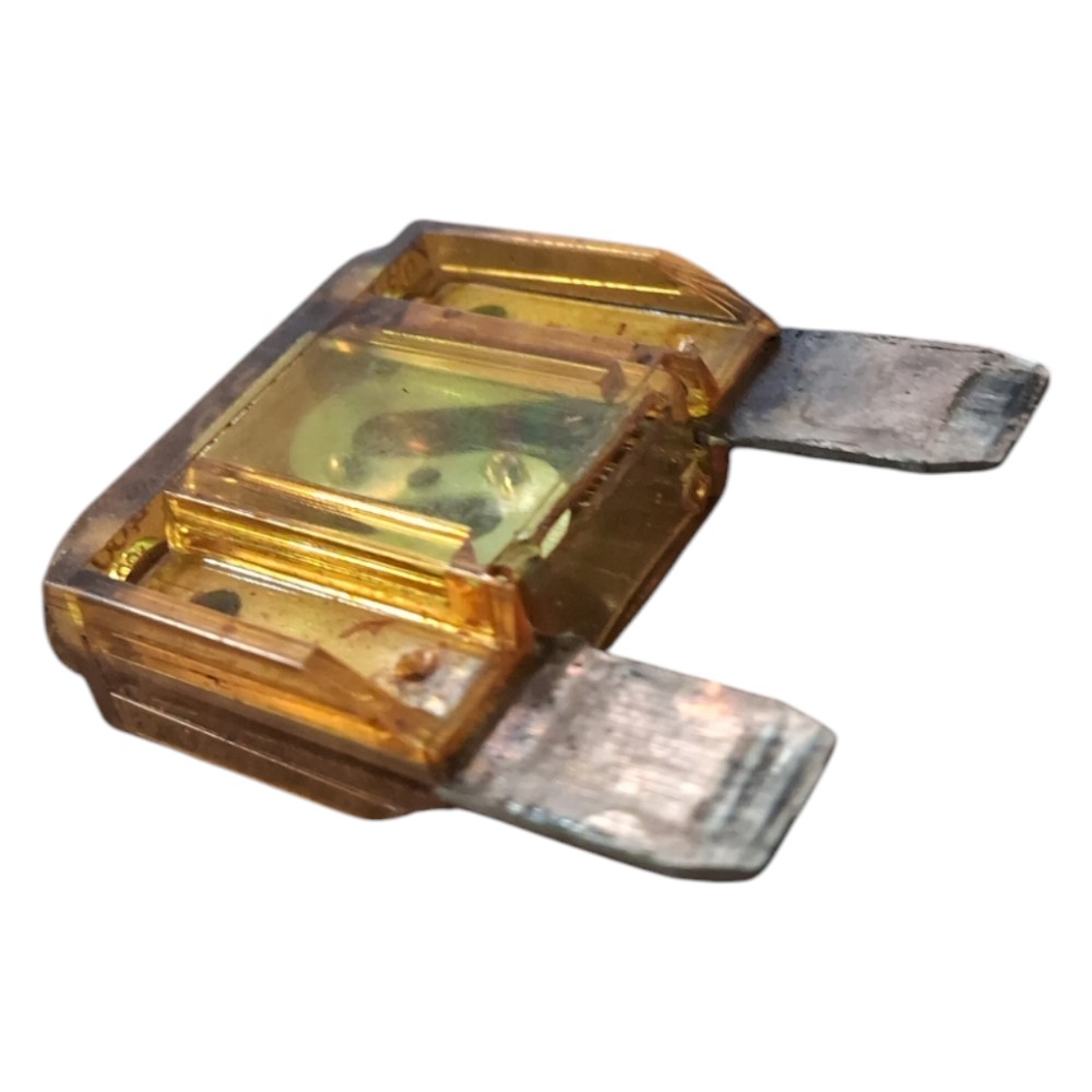 Max Fuse 20a 32v Vectra 97 98 99 2000 2001 2002 2005 4604602 3