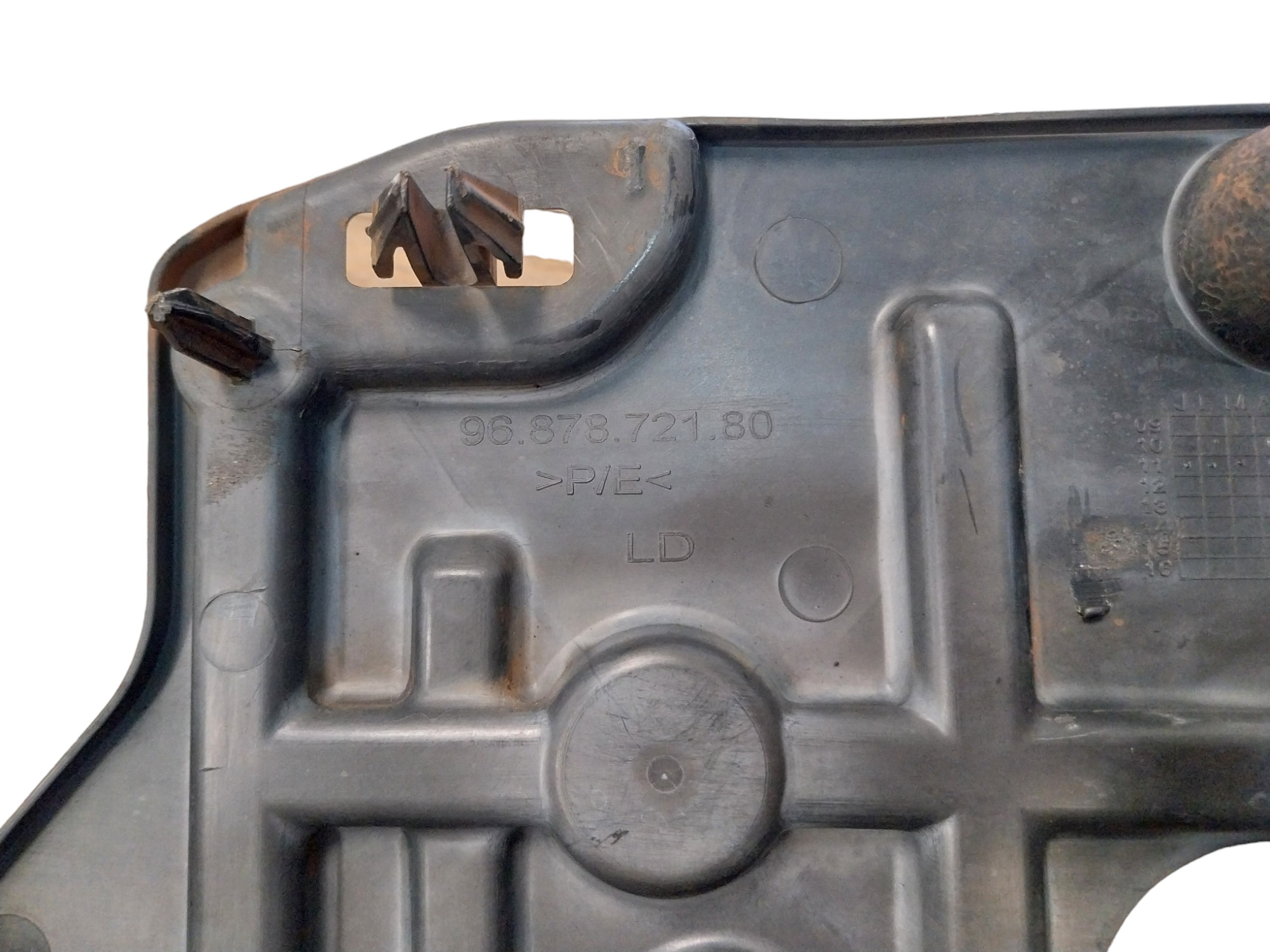 Defletor Radiador Direito C3 Picasso Aircross 2011 2013 2015 6